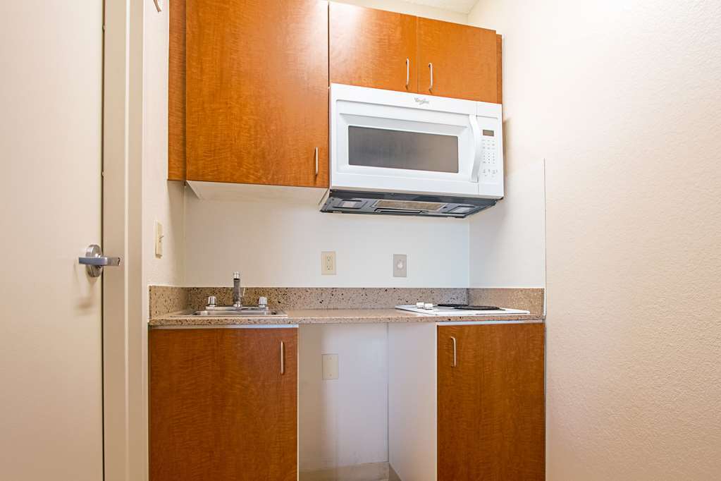 Birch Hill Suites Kansas City - Independence Habitación foto